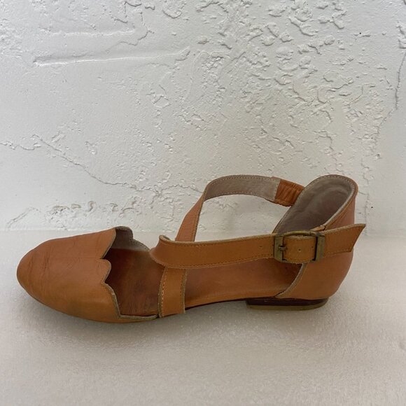 Bali ELF Mangrove Leather Flats in Camel  size 6 - Picture 6 of 7